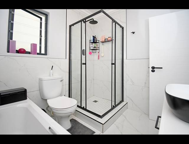 2 BEDROOM APARTMENT FOR SALE IN BROADACRES
